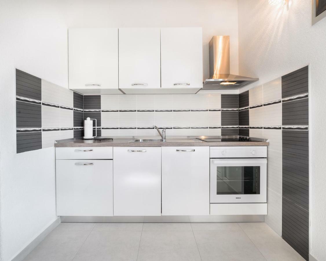 Apartments Lipic Vodice Exterior photo