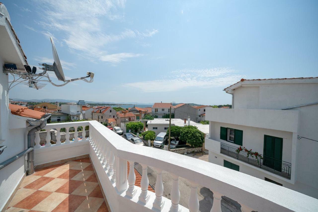 Apartments Lipic Vodice Exterior photo