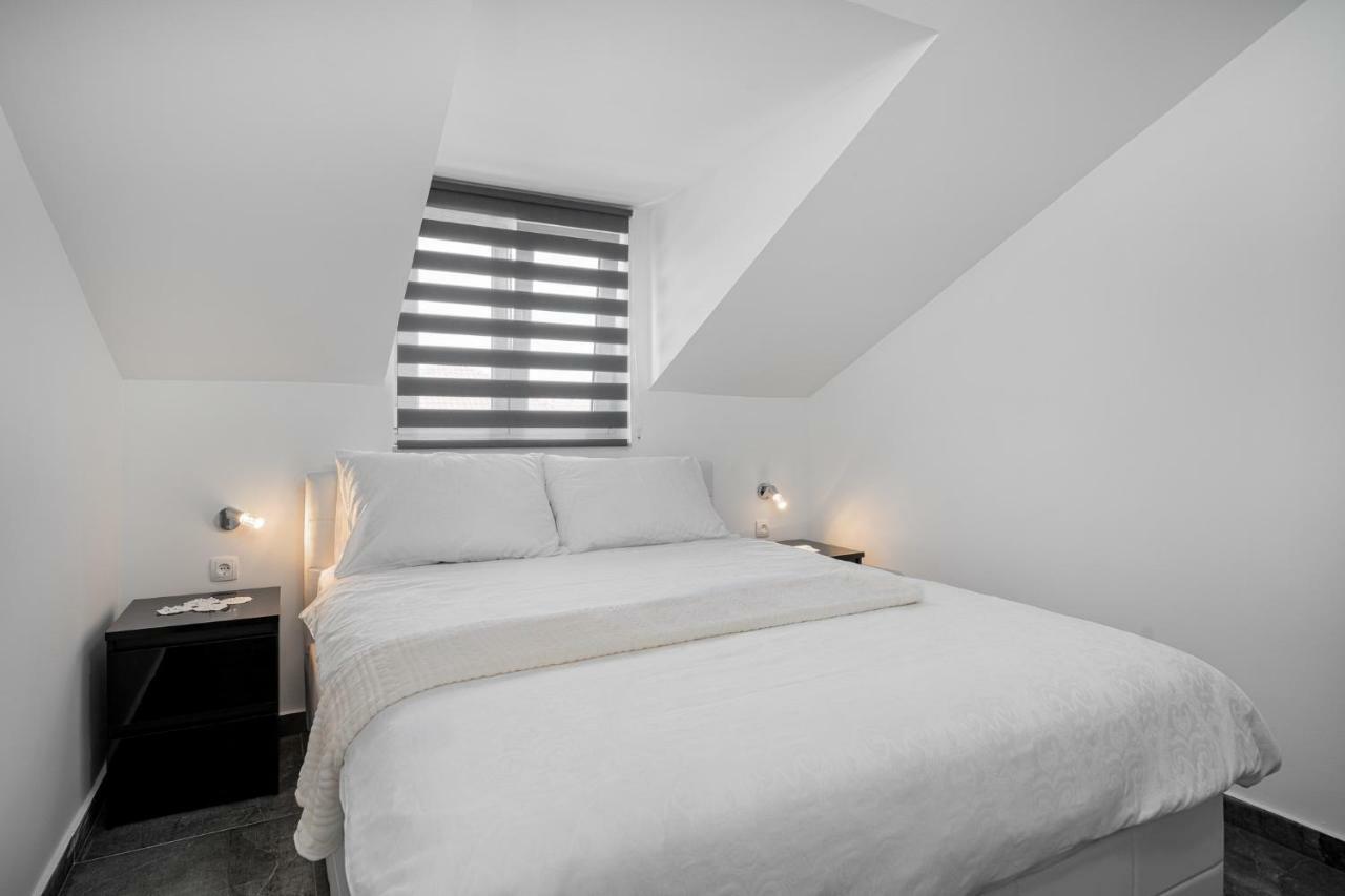 Apartments Lipic Vodice Exterior photo