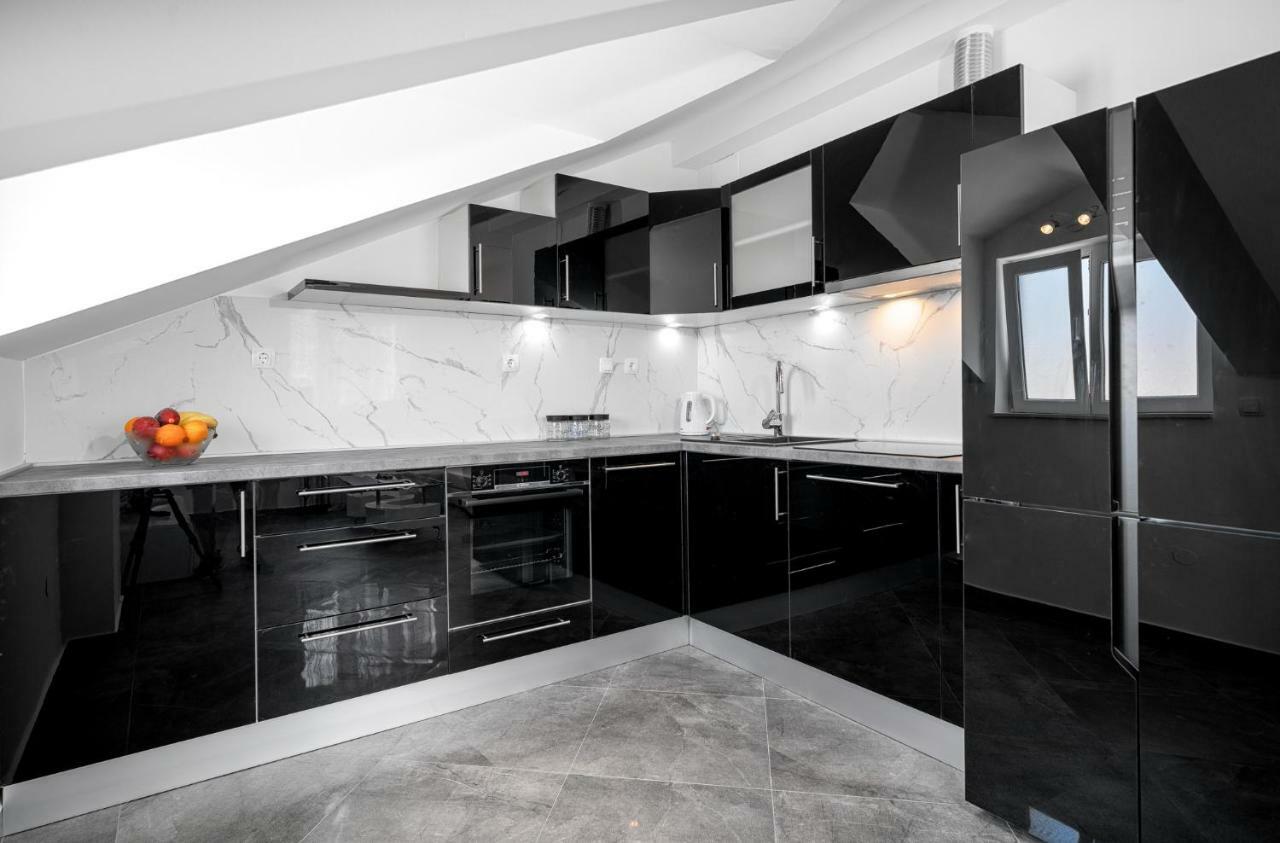 Apartments Lipic Vodice Exterior photo